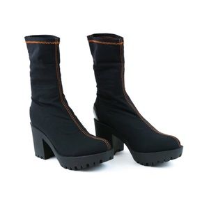 Hot Lava Runners Boots